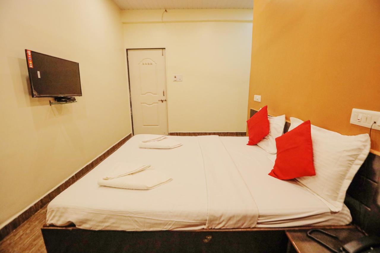 Hotel Sai Niwas 로나발라 외부 사진