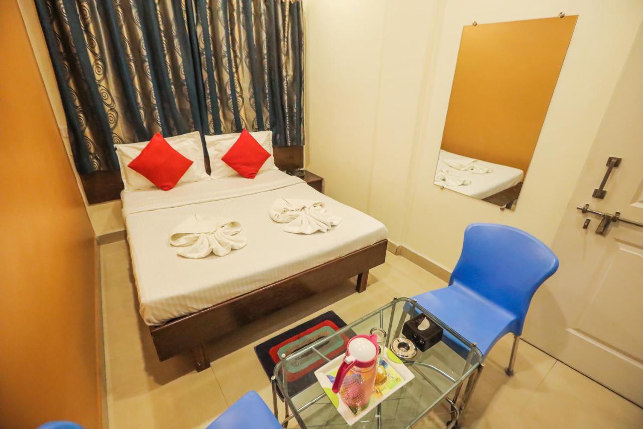 Hotel Sai Niwas 로나발라 외부 사진